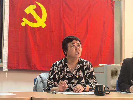 图3：郑苏晋教授主题发言